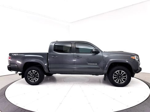 Used 2021 Toyota Tacoma TRD Sport w/ Technology Package RWD image 38