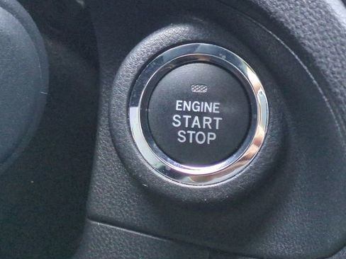 Used 2022 Subaru Crosstrek 2.5i Sport w/ Moonroof Package image 32