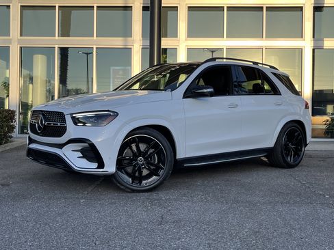 New 2026 Mercedes-Benz GLE 580 4MATIC image 2