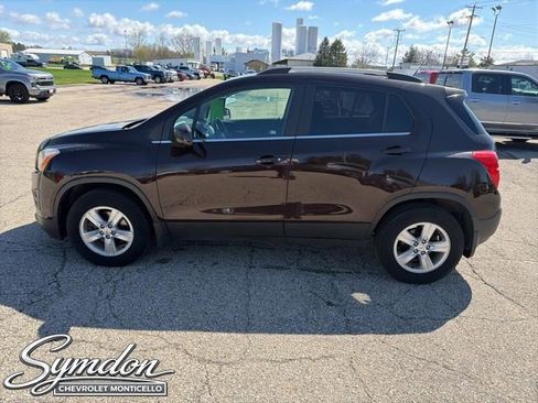 Used 2015 Chevrolet Trax LT w/ LT Sun and Sound Package AWD/4WD image 7