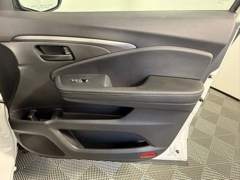 Used 2023 Honda Passport EX-L image 48