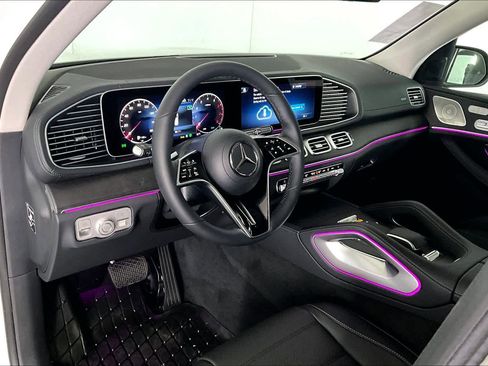 New 2026 Mercedes-Benz GLS 450 4MATIC image 10