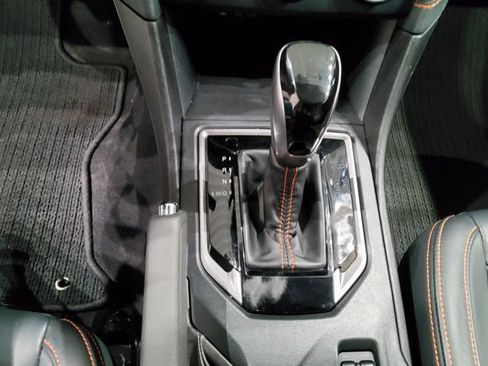 Used 2023 Subaru Crosstrek 2.5i Limited w/ Moonroof Package image 31