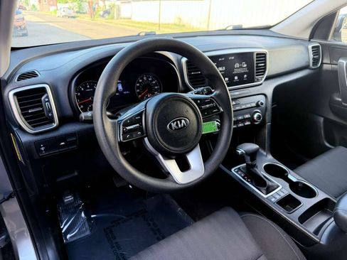 Used 2022 Kia Sportage LX AWD/4WD image 14