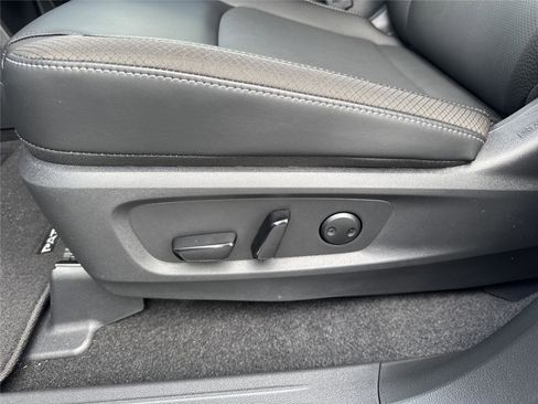 New 2026 Nissan Pathfinder SL w/ SL Premium Package FWD image 12