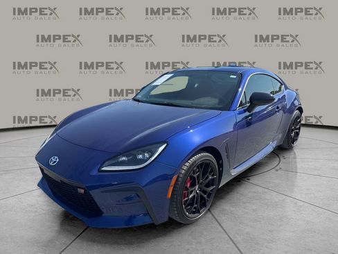 Used 2025 Toyota GR86 Premium w/ Performance Package RWD image 1
