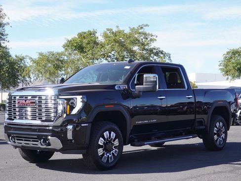 New 2026 GMC Sierra 2500 Denali w/ Max Trailering Package image 4