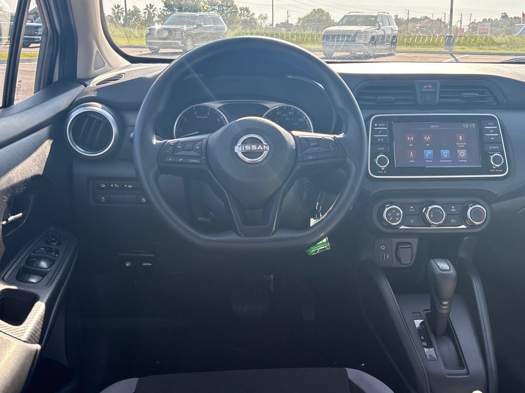 Used 2025 Nissan Versa S FWD image 21
