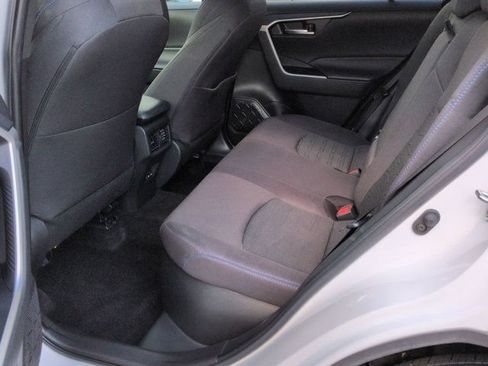 Certified 2023 Toyota RAV4 SE w/ Convenience Package AWD/4WD image 16