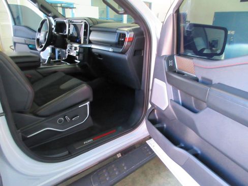 Used 2025 Ford F150 Raptor AWD/4WD image 21