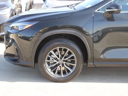 Certified 2025 Lexus NX 350 AWD w/ Accessory Package (2T) image 4