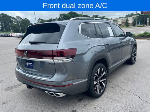 Used 2024 Volkswagen Atlas SEL Premium R-Line AWD/4WD image 5