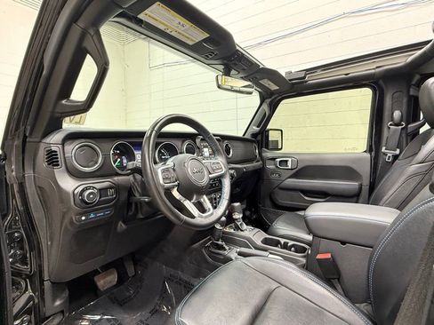 Used 2023 Jeep Wrangler Unlimited Rubicon 4xe w/ Steel Bumper Group AWD/4WD image 29