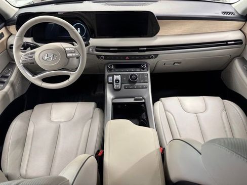 Used 2023 Hyundai Palisade Limited w/ Cargo Package FWD image 2