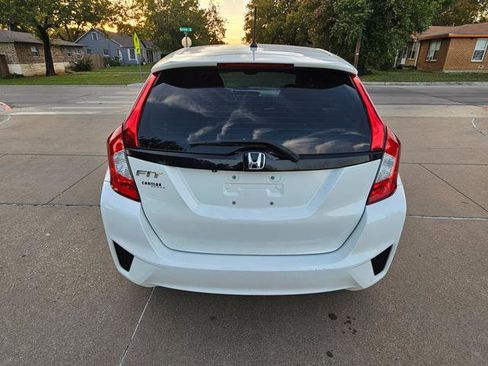 Used 2015 Honda Fit LX image 4