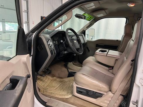 Used 2008 Ford F550 4x4 Crew Cab Super Duty image 19