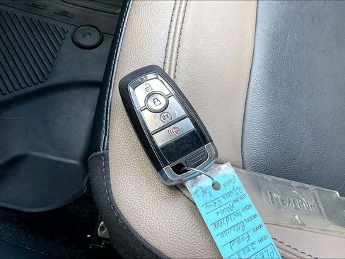 Certified 2023 Ford Bronco Wildtrak AWD/4WD image 36