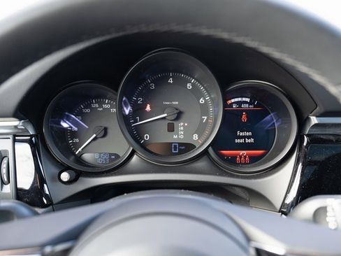 Certified 2025 Porsche Macan image 23