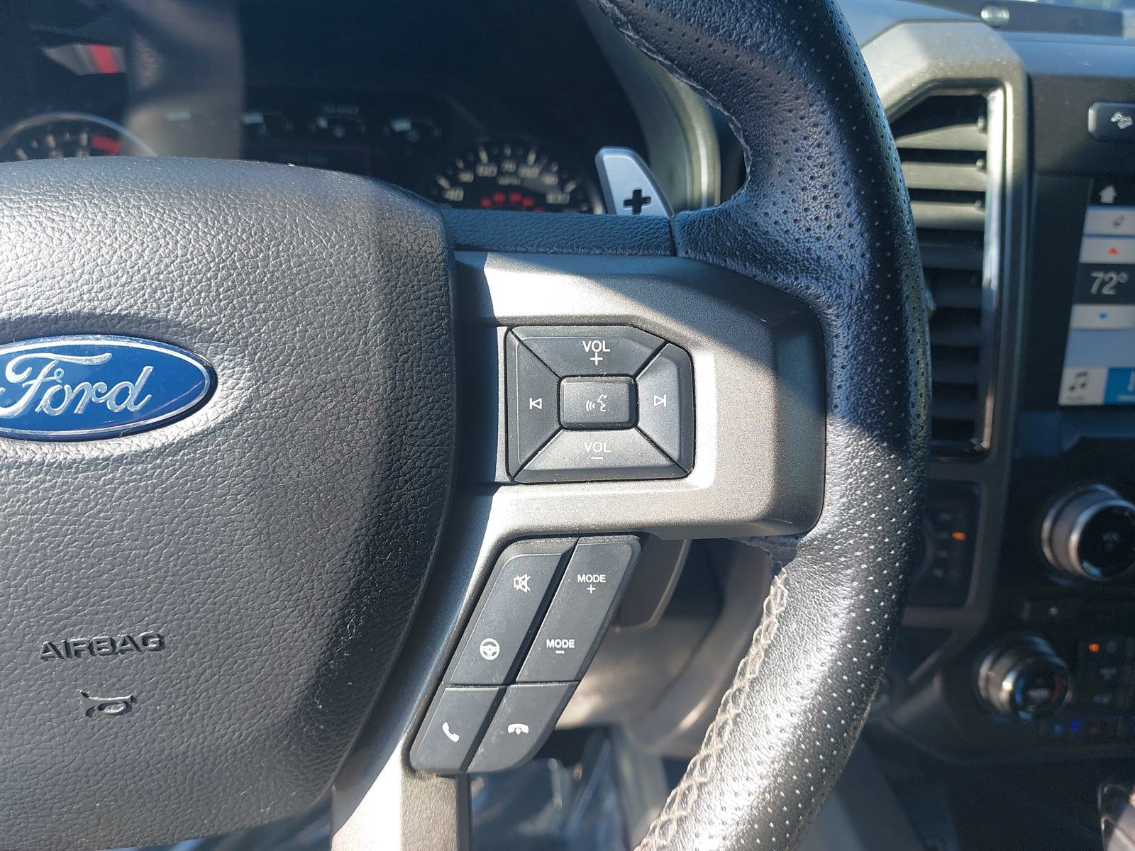 Used 2018 Ford F150 Raptor w/ Equipment Group 802A Luxury AWD/4WD image 17