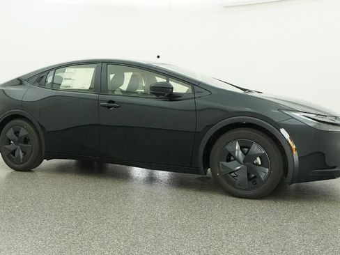 New 2026 Toyota Prius LE image 28