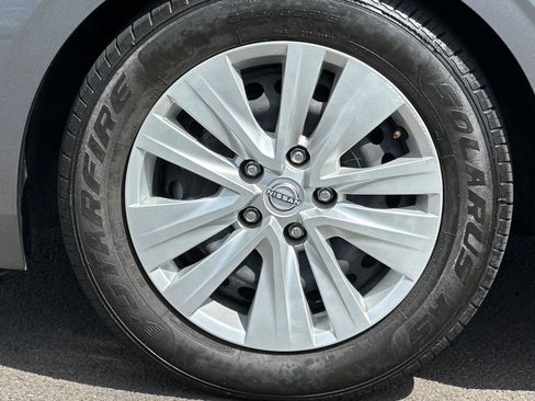 Used 2024 Nissan Sentra S FWD image 28