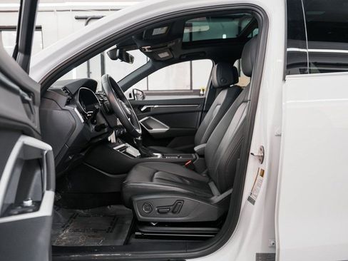 Used 2025 Audi Q3 2.0T Premium image 29