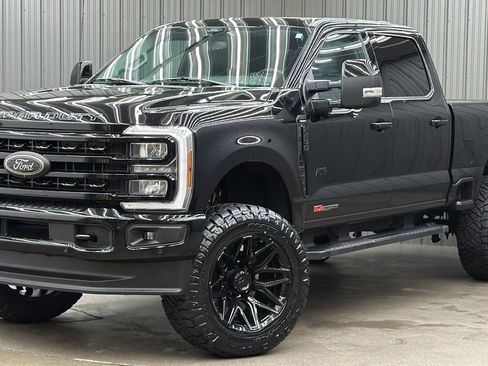 Used 2024 Ford F250 Lariat w/ Lariat Ultimate Package image 1