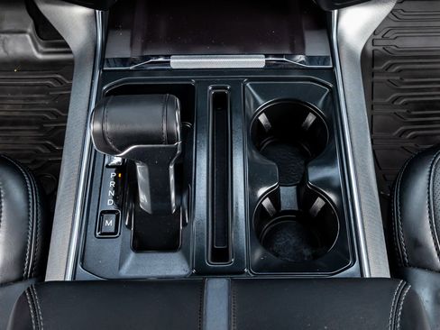 Used 2024 Ford F150 Platinum w/ Equipment Group 702A High image 25