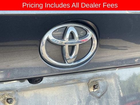 Used 2021 Toyota C-HR XLE FWD image 7