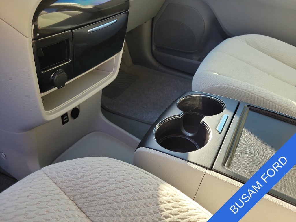 Used 2014 Toyota Sienna LE FWD image 28