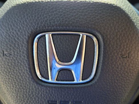 Used 2024 Honda HR-V LX image 27