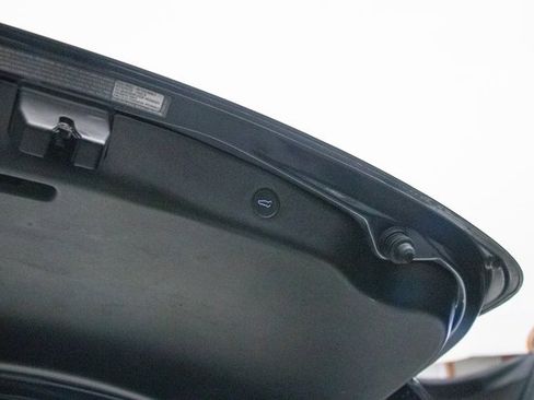 Used 2021 Tesla Model 3 Performance image 19