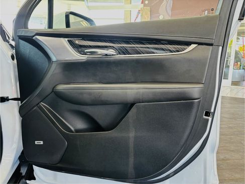 Used 2024 Cadillac XT6 Premium Luxury w/ LPO, Floor Liner Package AWD/4WD image 40
