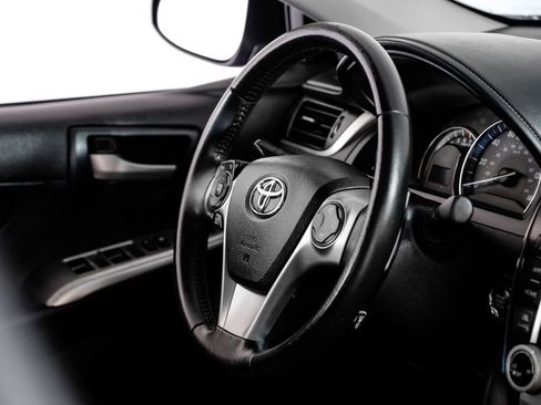 Used 2014 Toyota Camry SE w/ Leather Package image 12