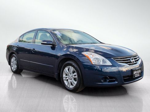 Used 2011 Nissan Altima 2.5 SL w/ 2.5SL Pkg FWD image 7