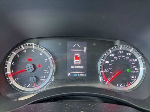 Used 2022 Toyota Highlander L FWD image 7