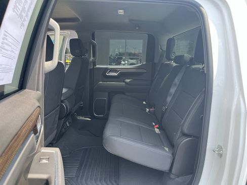 Used 2026 Chevrolet Silverado 1500 LT AWD/4WD image 34