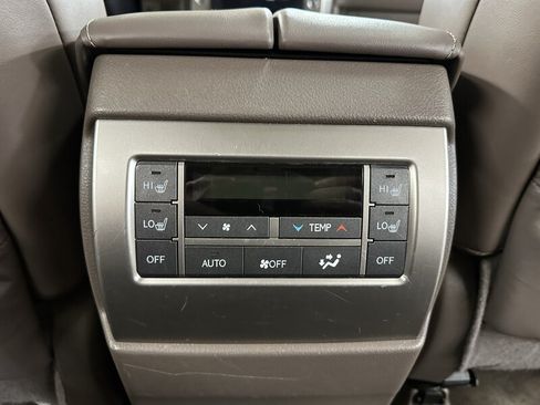 Used 2014 Lexus GX 460 w/ Premium Package AWD/4WD image 34