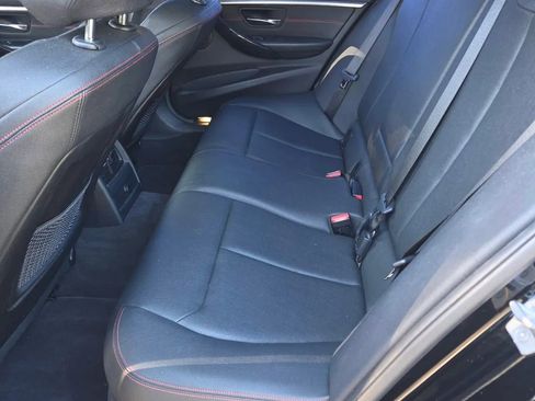 Used 2018 BMW 330i xDrive Sedan AWD/4WD image 10