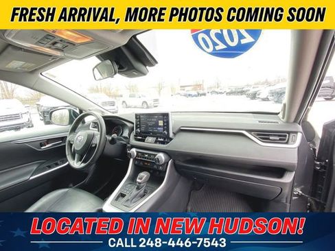 Used 2020 Toyota RAV4 XLE Premium image 29