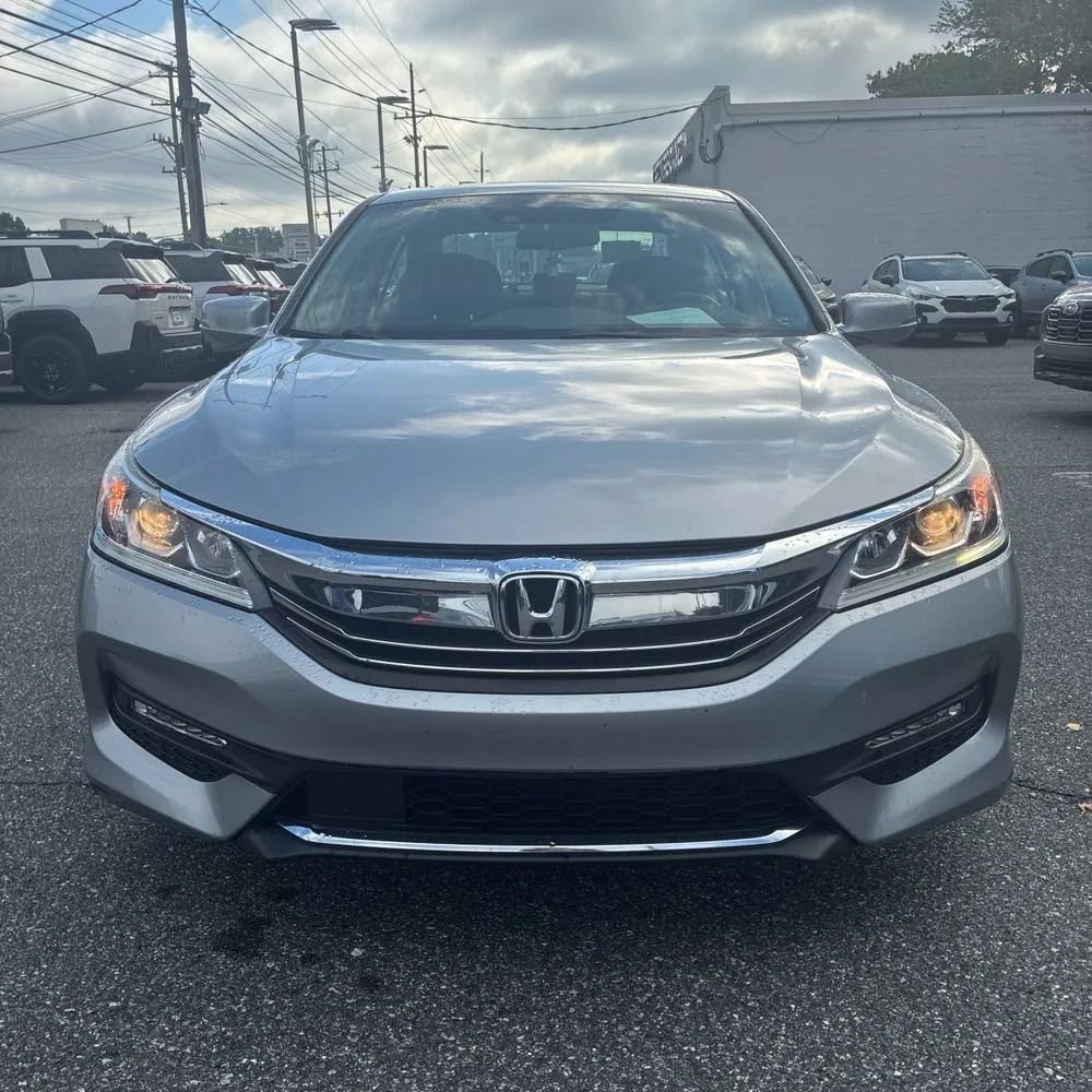 Used 2017 Honda Accord EX-L image 14