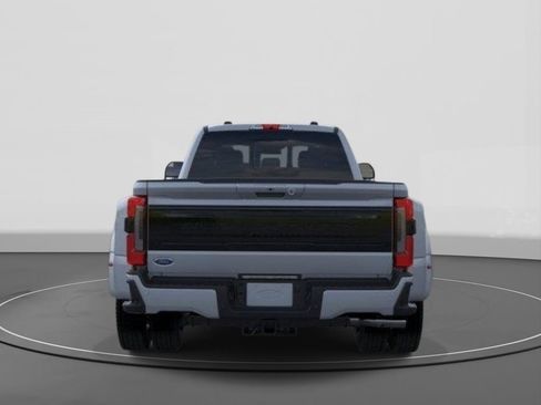 New 2026 Ford F450 Platinum w/ FX4 Off-Road Package AWD/4WD image 5