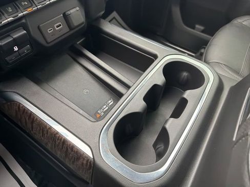 Used 2023 GMC Sierra 2500 Denali w/ Denali Ultimate Package image 38