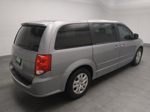 Used 2017 Dodge Grand Caravan SE w/ Power Window Group FWD image 10