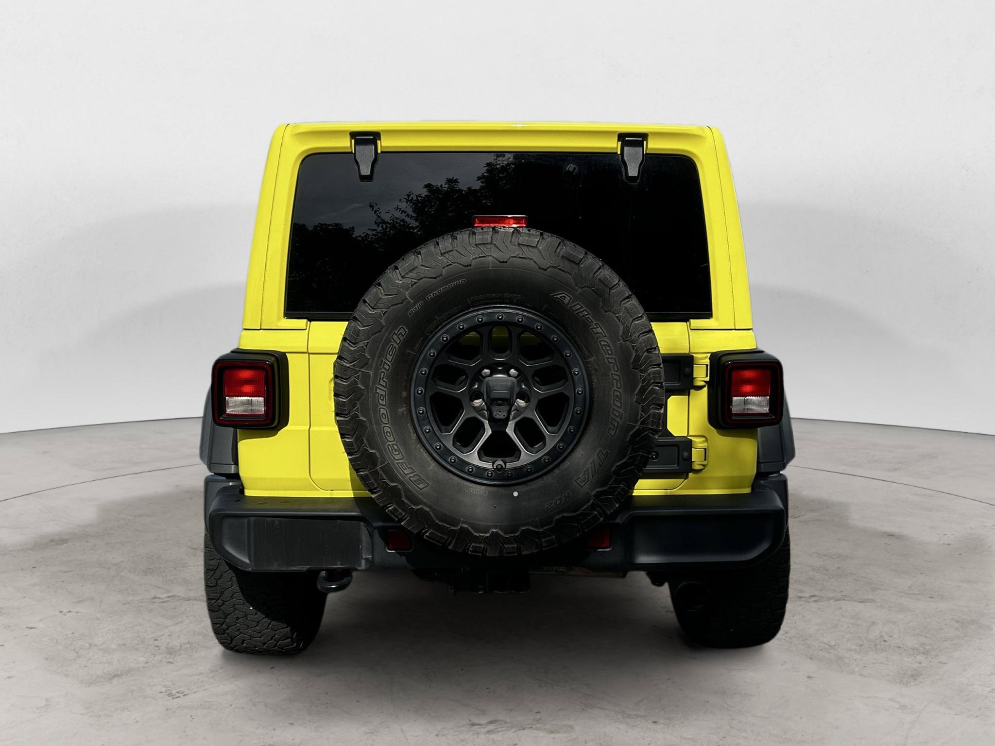 Used 2022 Jeep Wrangler Unlimited Sport w/ Xtreme Recon 35" Tire Package AWD/4WD image 9