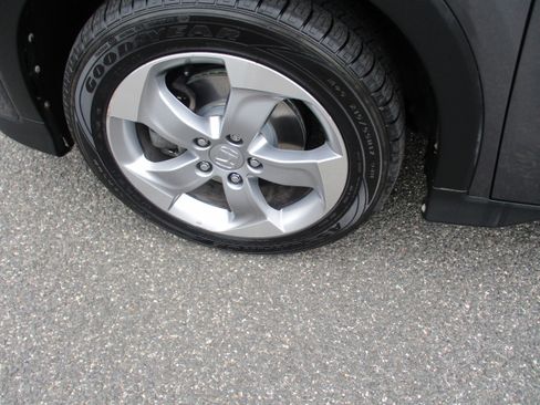 Certified 2021 Honda HR-V LX image 9