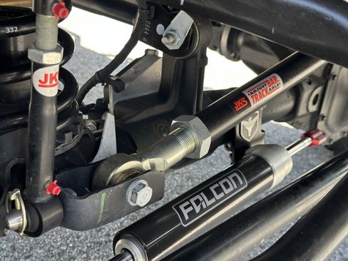 Used 2024 Jeep Wrangler Unlimited Sport image 16