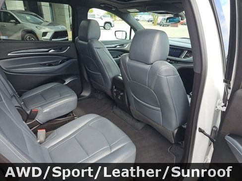 Used 2022 Buick Enclave Essence w/ Experience Buick Package image 36