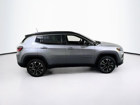 Used 2023 Jeep Compass Limited AWD/4WD image 4