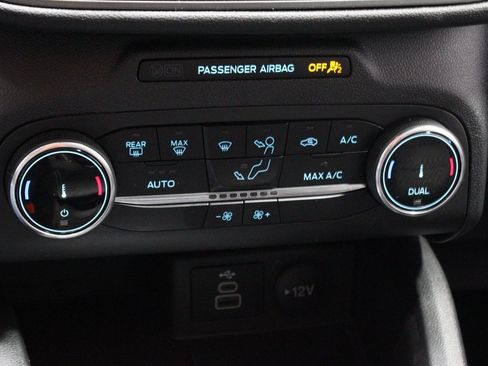 Certified 2025 Ford Escape Active image 29